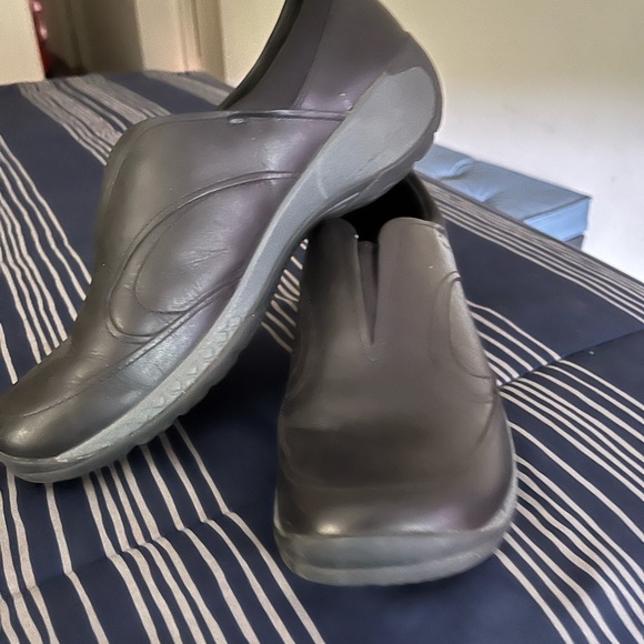 Merrell Slip On Shoe - Picture 9 of 10